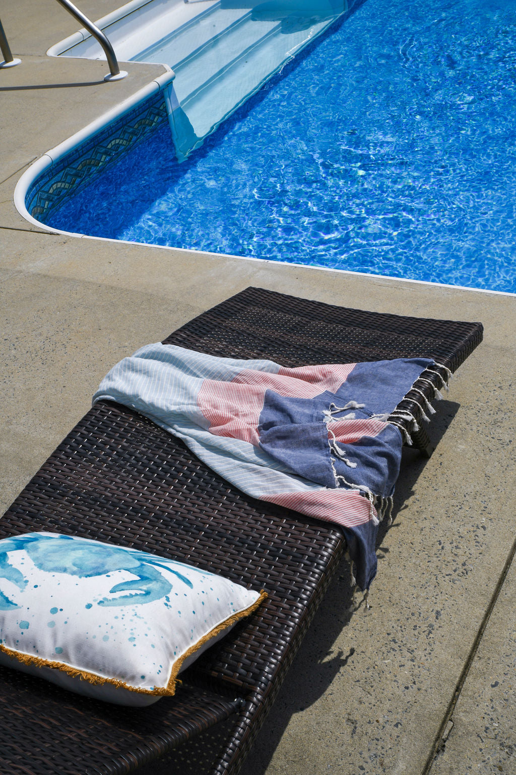 ABYSS | LIGHT BEACH TOWEL | BLUE