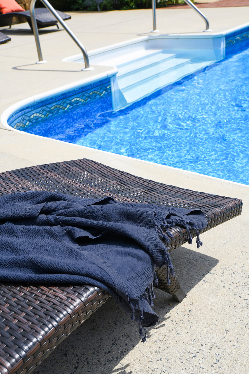 STONE | PREMIUM BEACH TOWEL | NAVY