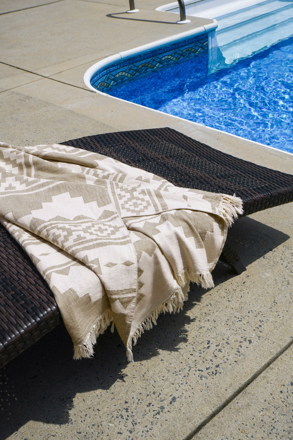 RUG | LUXURY BEACH TOWEL | KHAKI